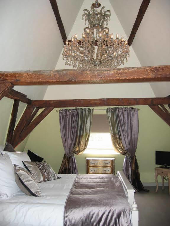 B&B Russell House Брюж Екстериор снимка